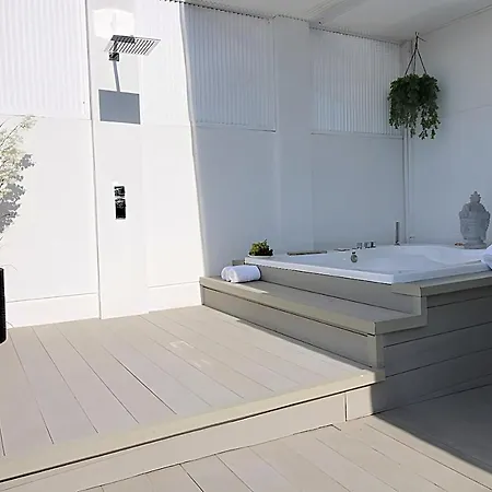 Incredible Penthouse With Jacuzzi In The Center, Unique In The Area