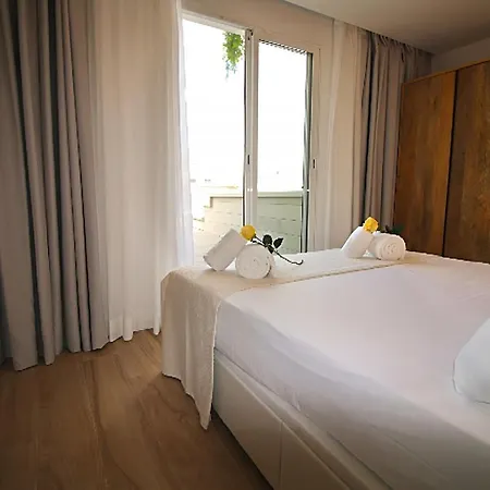 Apartment Incredible Penthouse With Jacuzzi In The Center, Unique In The Area Barcelona