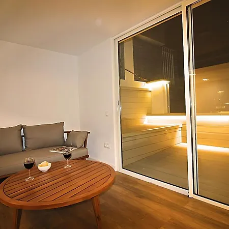 Incredible Penthouse With Jacuzzi In The Center, Unique In The Area Apartment *