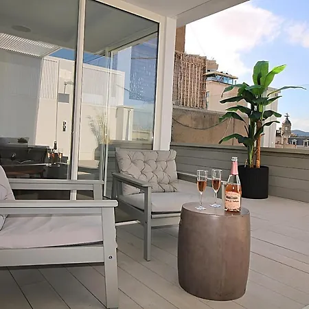 Διαμέρισμα Incredible Penthouse With Jacuzzi In The Center, Unique In The Area *